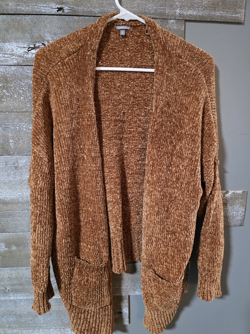 Charlotte Russe Chunky Plush Cardigan in Rust Brown